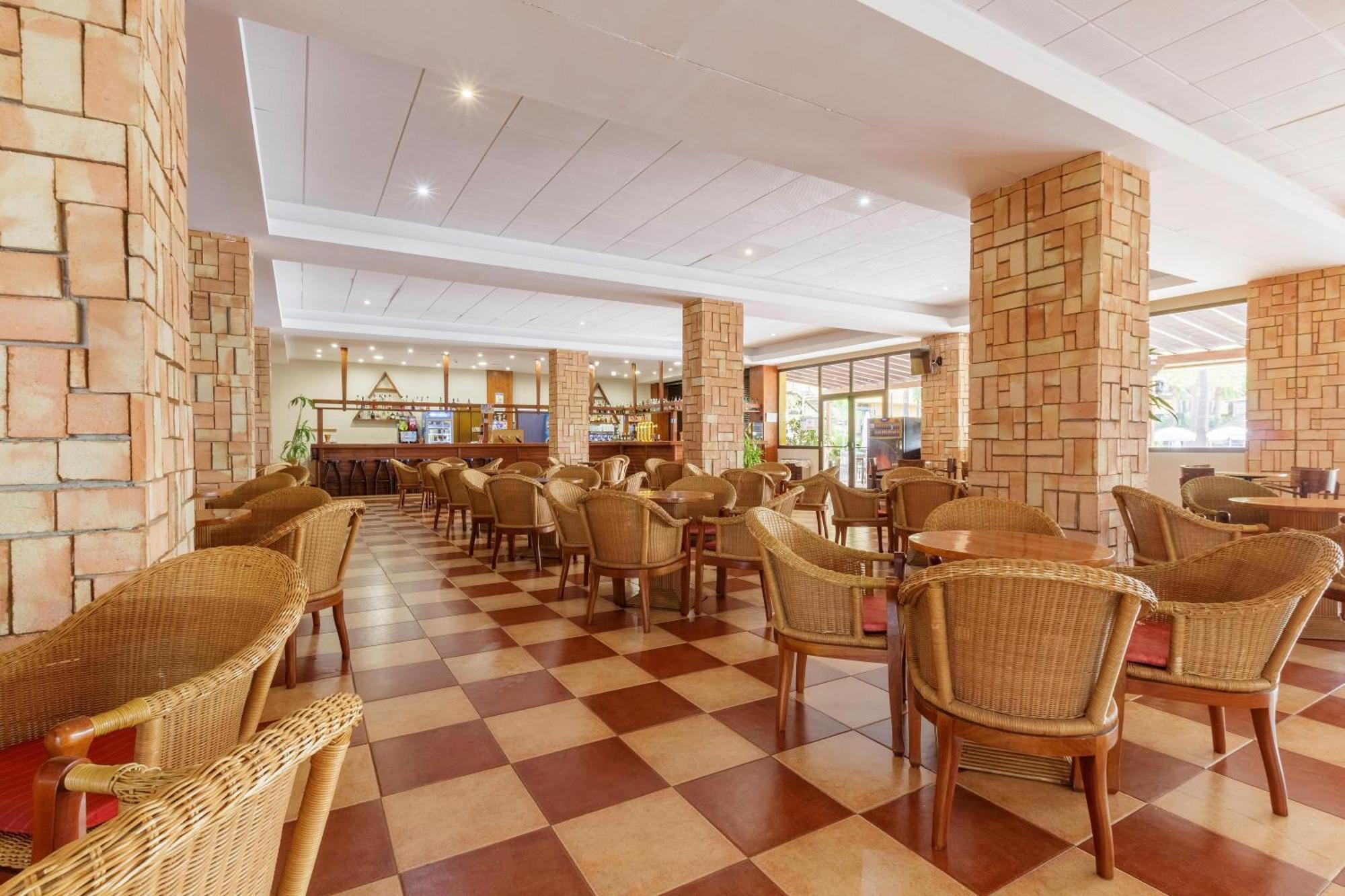 Apartamentos Best Alcazar Ла-Эррадура Экстерьер фото